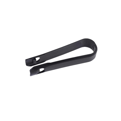 Pince pour capuchon d'écrou de roue